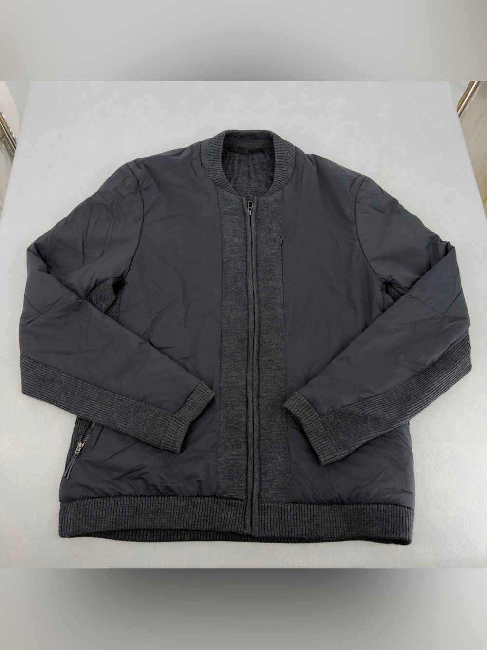 Lululemon Composite Hybrid Jacket in Obsidian Gray Large Mens